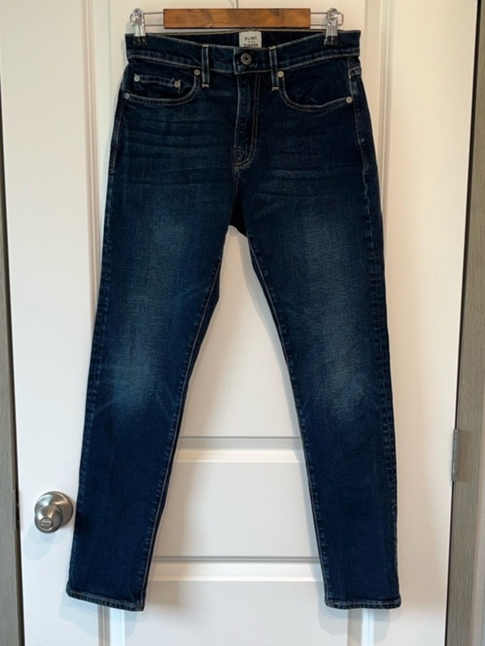 Preppy Flint and Tinder Jeans Men’s 28x30 Blue Tapered Fit Denim Jeans USA